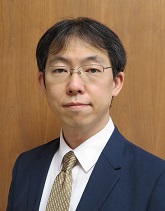 学校長　山川　隆司